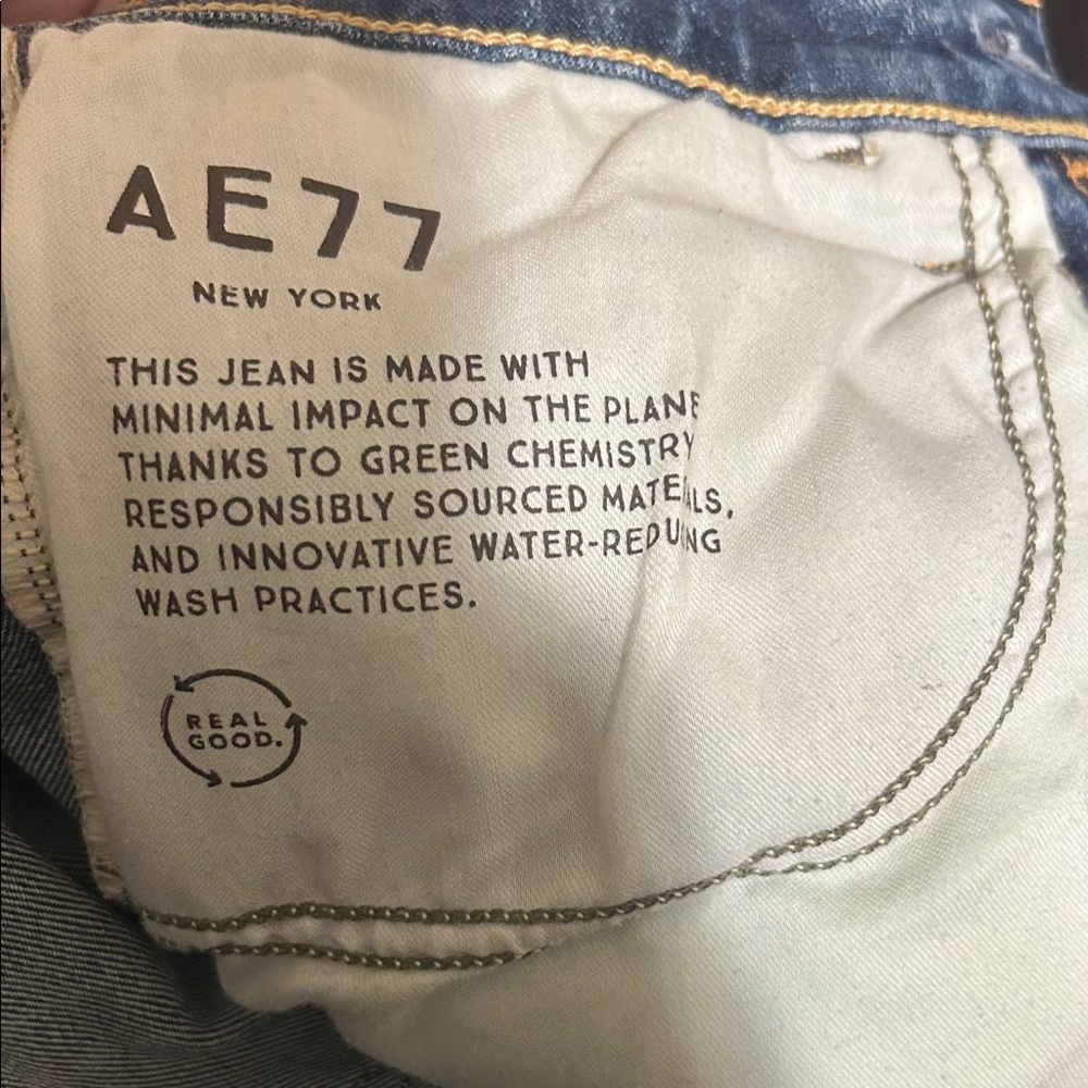 Women's American Eagle 77 Blue Flared Jeans - Picture 8 of 9